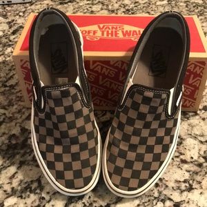 Classic Slip-On Van’s in gray and black checker print